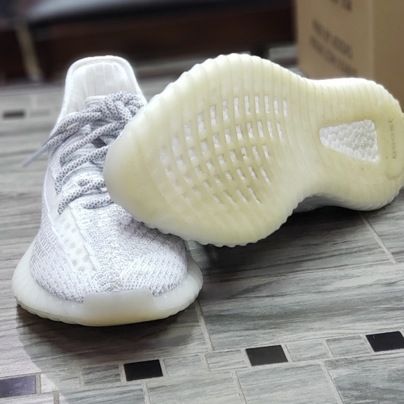 Yeezy Boost 350 v2 “Static Reflective” - Picture 7 of 8